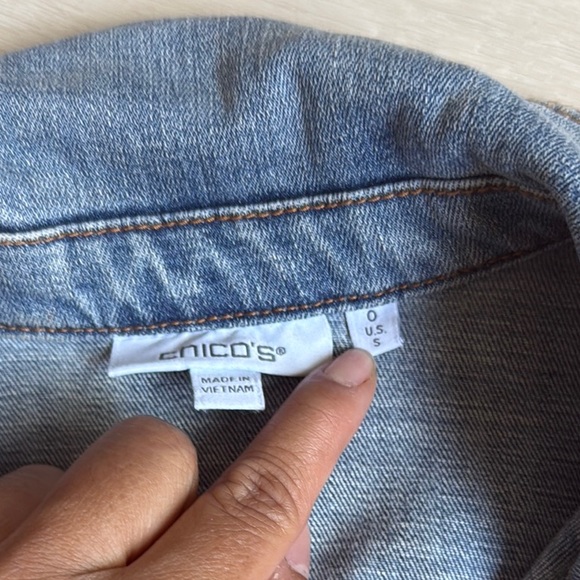 Chico's Blue Denim Jacket Relaxed Fit - Picture 3 of 9